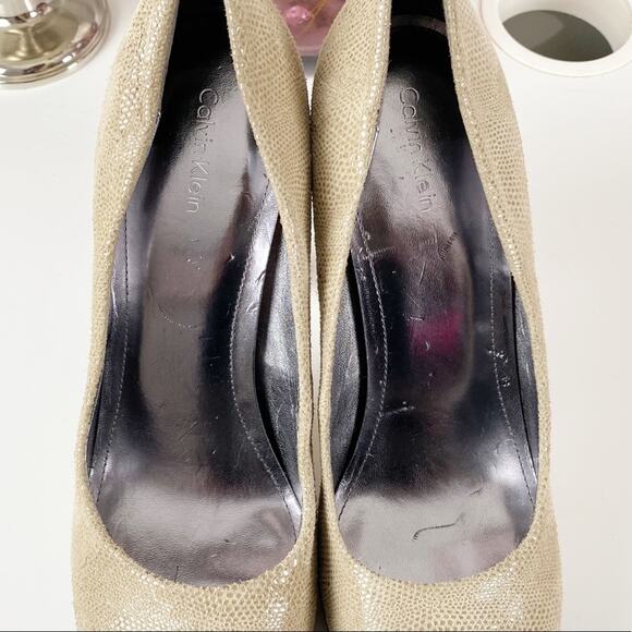Calvin Klein Carly Platform Faux Snakeskin Heels in Size 9M - Picture 9 of 10